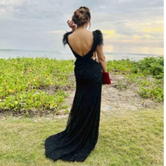 Mac Duggal 67782 Feather Cap Sleeve Lace Floral Applique Embellished Gown SIze 6 - Picture 3 of 14